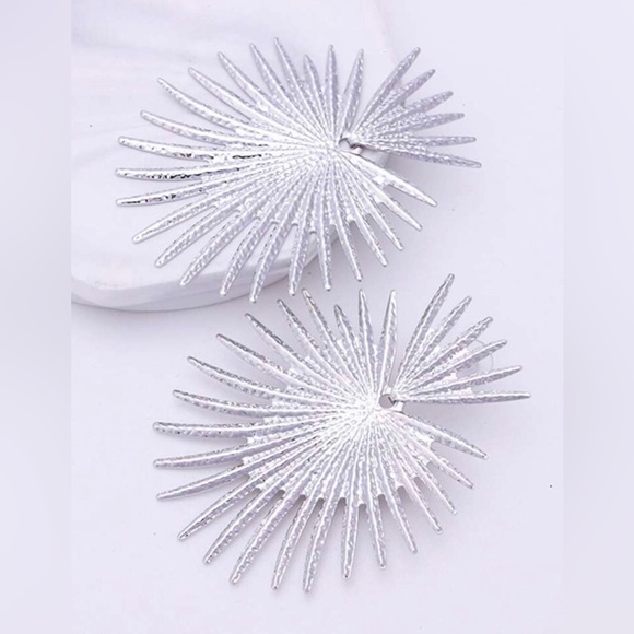 Zara Radiance Heart Crown Sunburst Beam Ray Regal Royal Statement Silver Earring - Picture 6 of 13